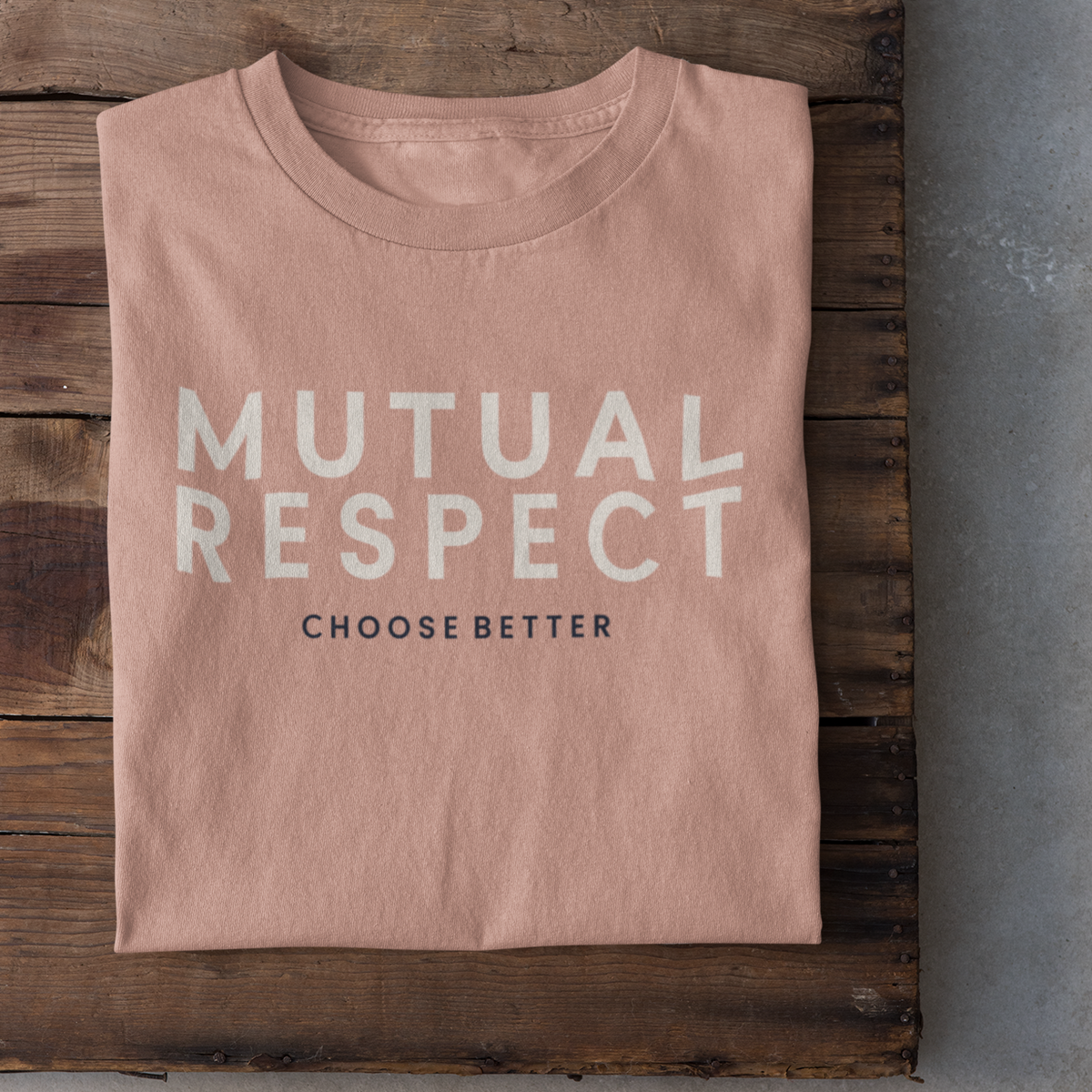 MUTUAL RESPECT SIGNATURE PREMIUM T-SHIRT