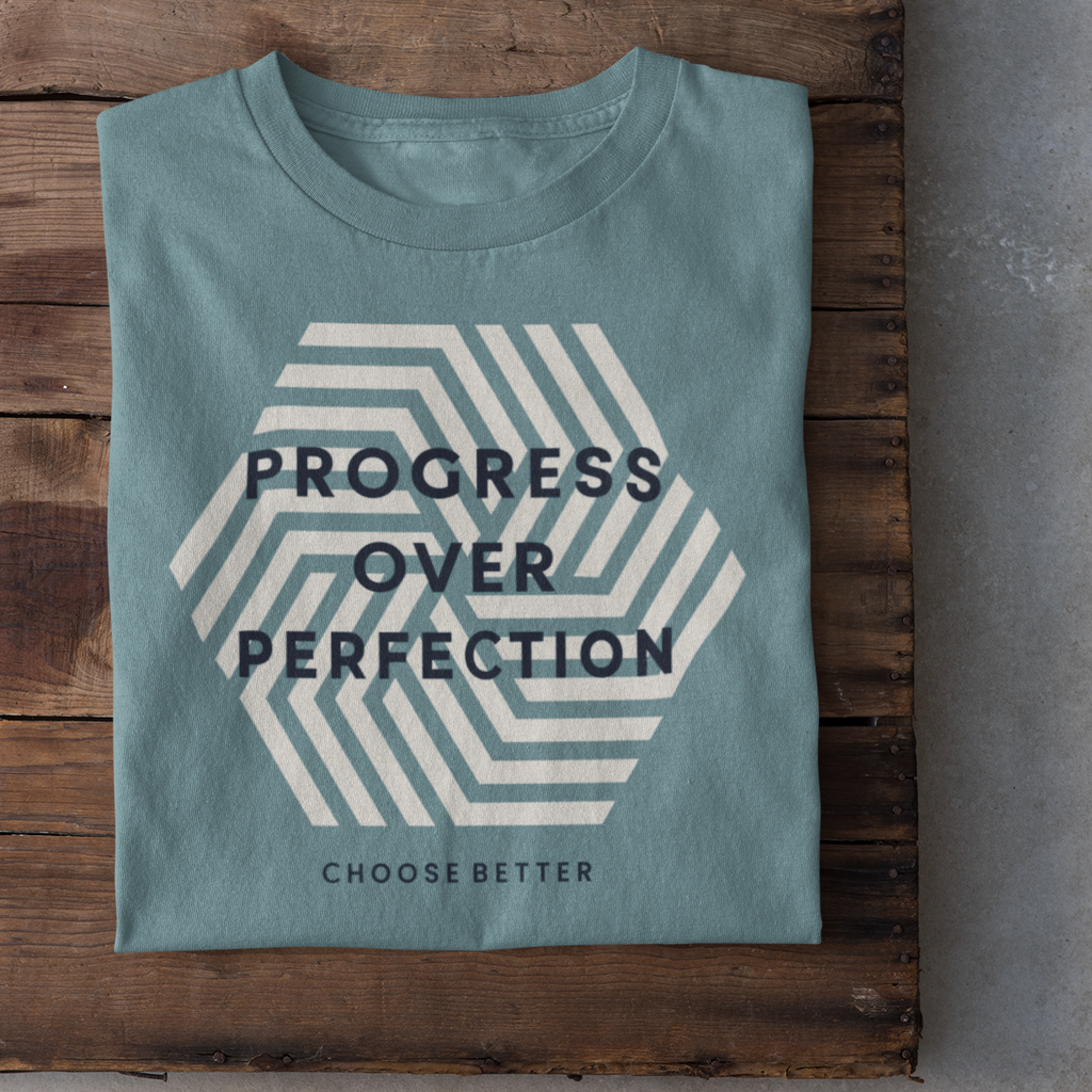 PROGRESS OVER PERFECTION HEXAGON PREMIUM T-SHIRT